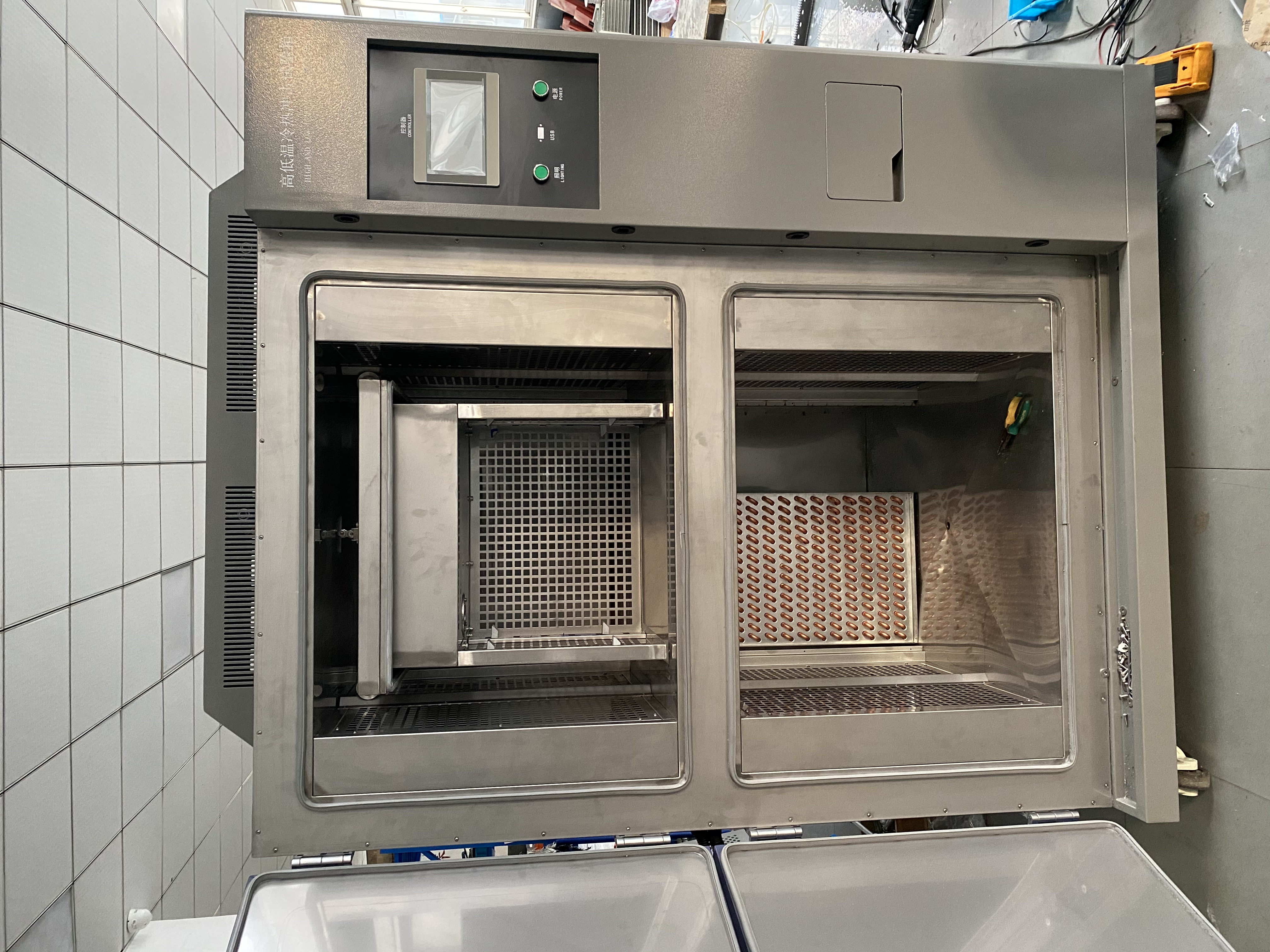 兩廂冷熱沖擊試驗箱示意圖

兩廂冷熱沖擊試驗箱